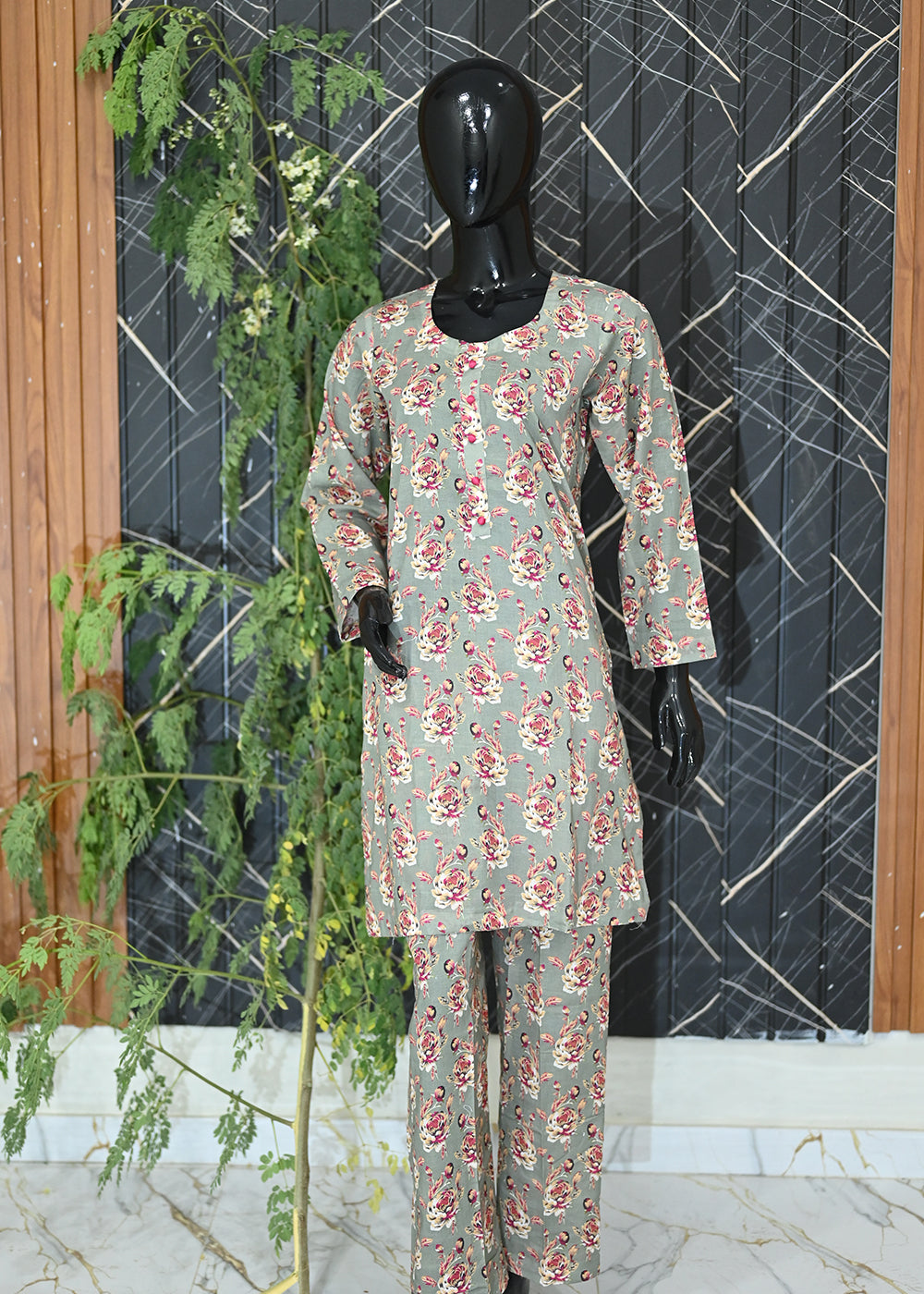 Shifona – 2 Piece Ready to Wear Printed Lawn Suit – Design 4