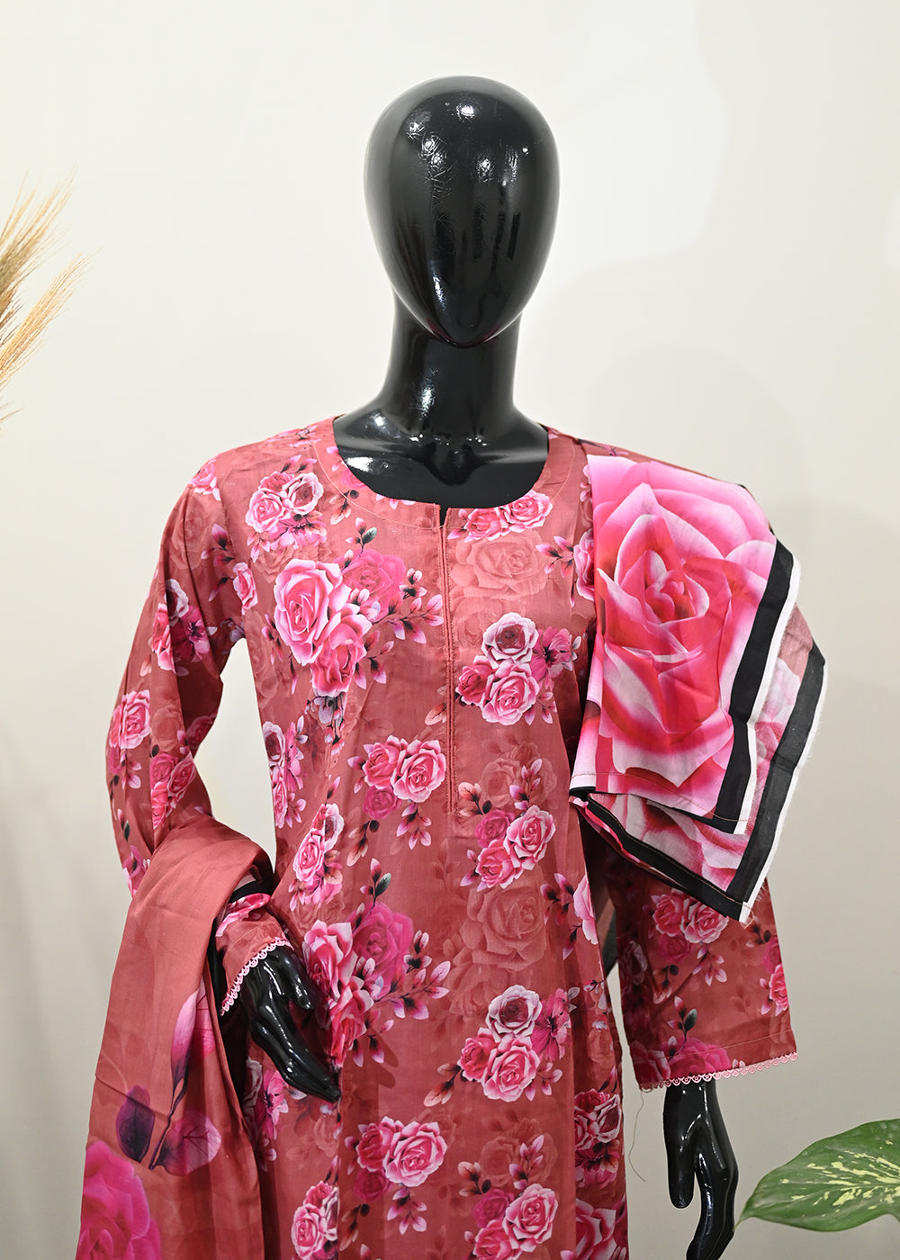 Loraim – 3 Piece Ready to Wear Lawn Suit – Design 9