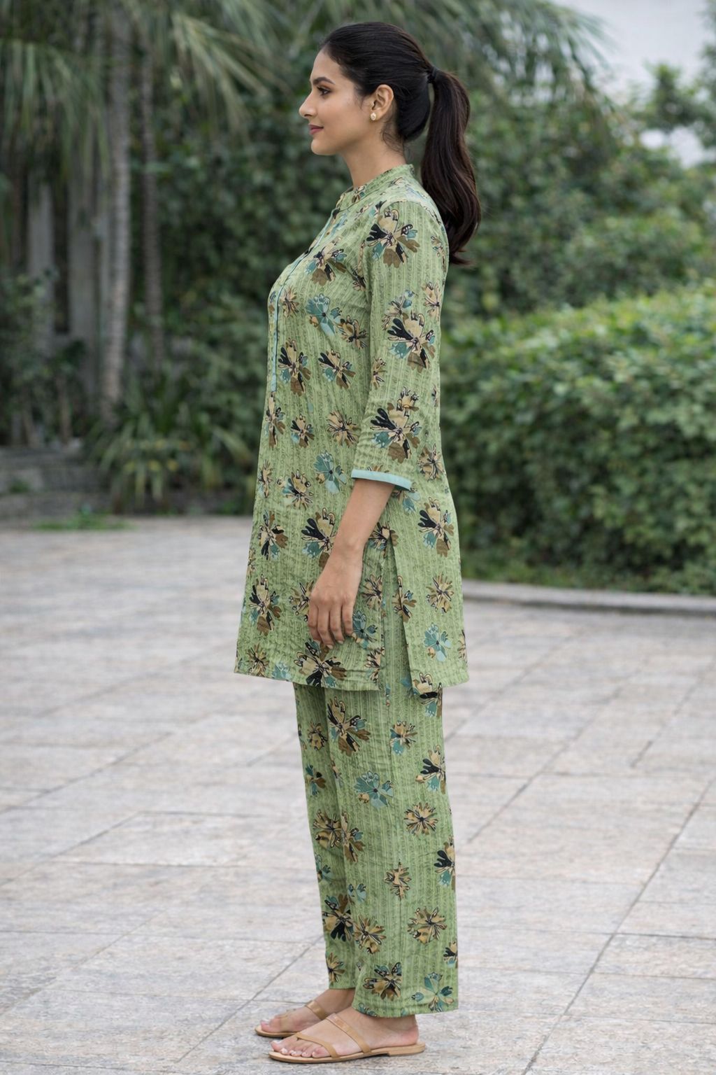 Shifona – 2 Piece Ready to Wear Printed Lawn Suit – Design 8