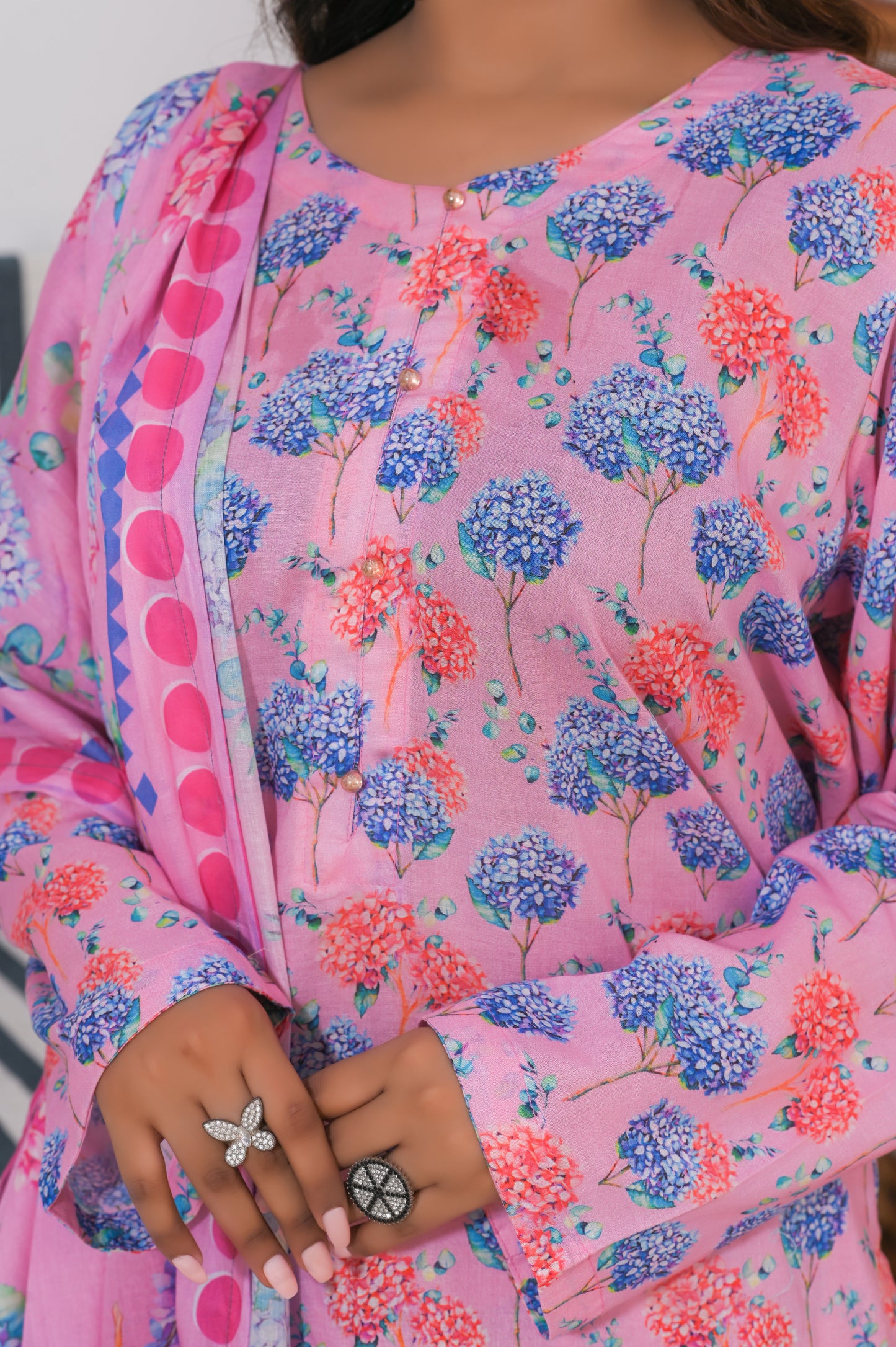 Shifona – 3-Piece Stitched Lawn Suit – Blush Floral