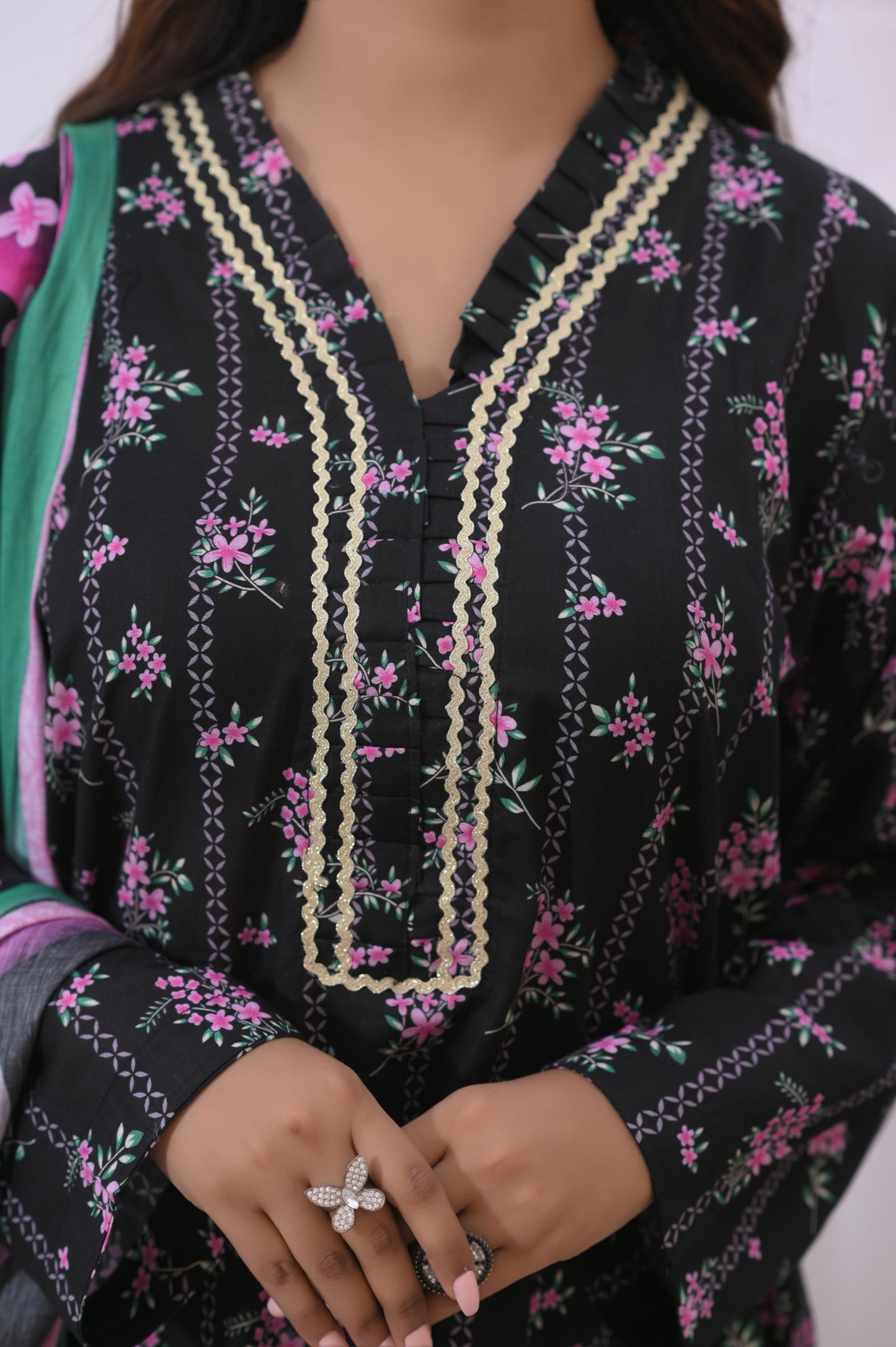 Shifona – 3-Piece Stitched Lawn Suit – Midnight Petals