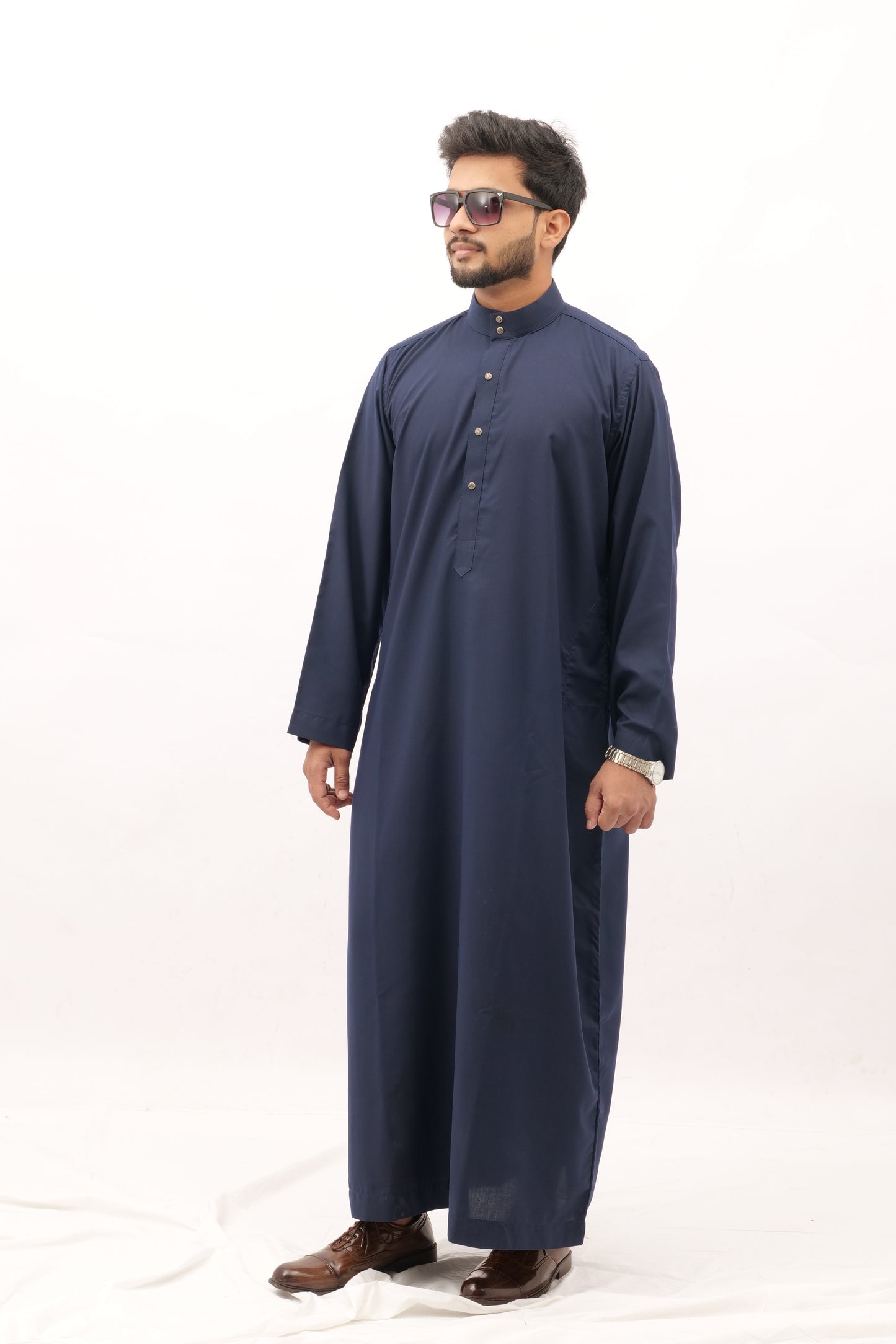 Men’s Classic Arabic Thobe – Navy Blue | Modern & Refined