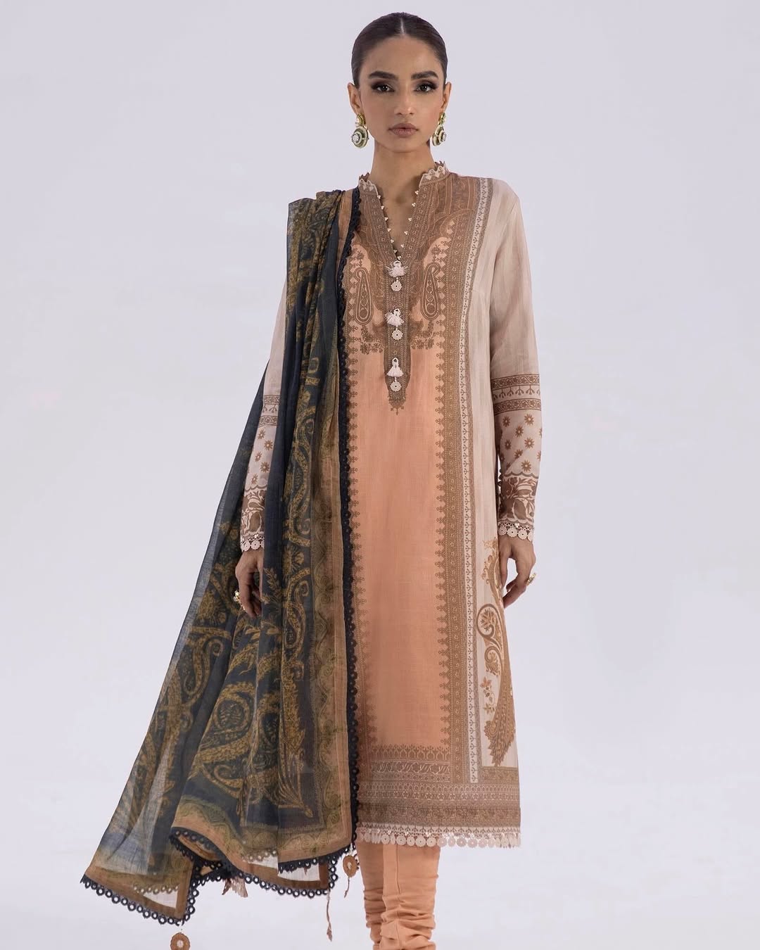 Sana Safinaz Classic '25 Vol 3 – 3-Piece Unstitched - Design 9